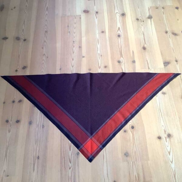 Fanø-tørklæde-trekantet-7